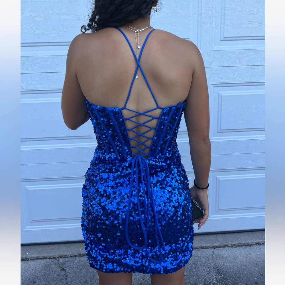COLORS Homecoming Dress